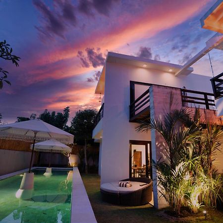 Skyfall Luxury Beach Villa 누사두아 외부 사진