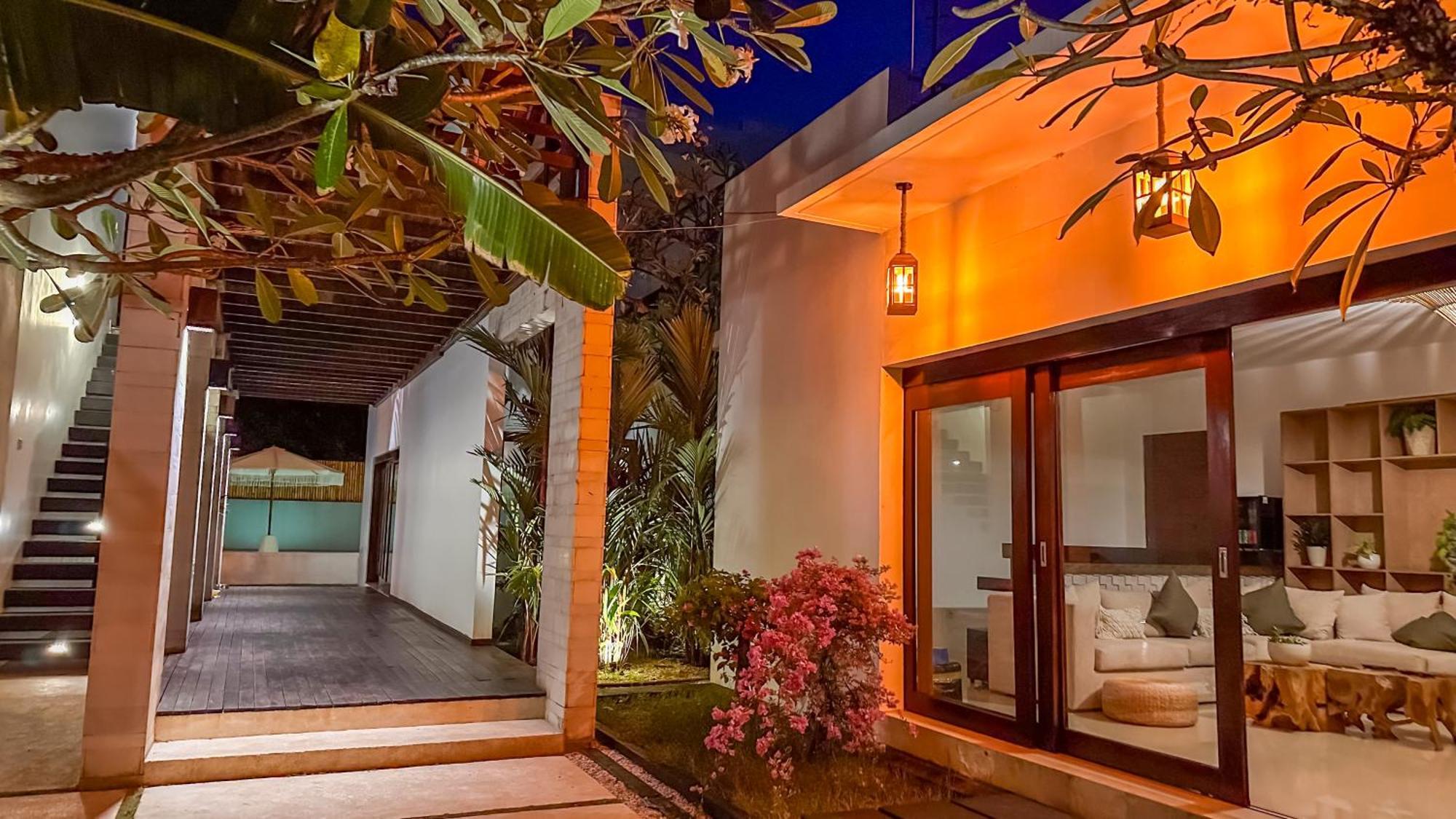 Skyfall Luxury Beach Villa 누사두아 외부 사진