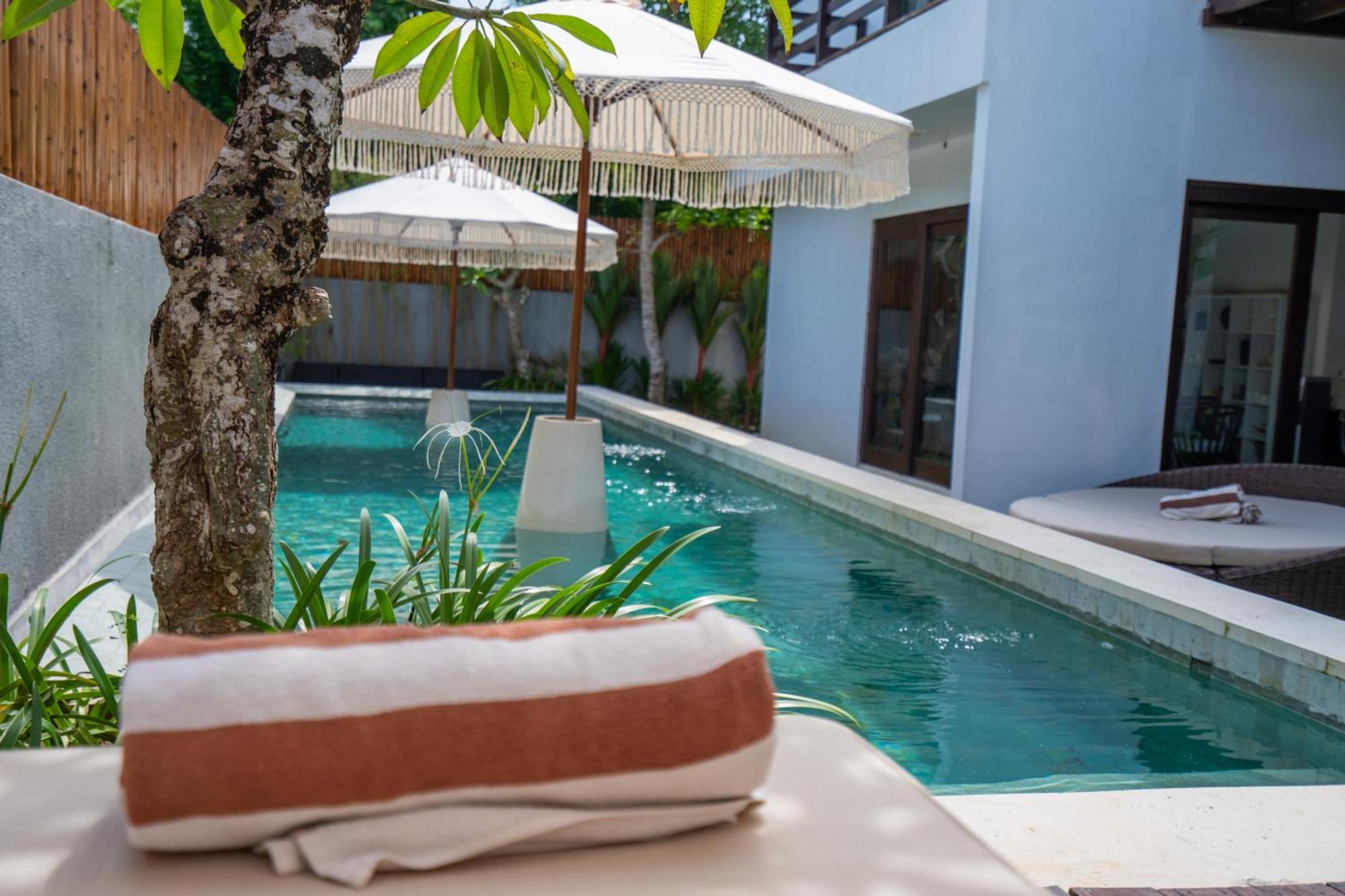 Skyfall Luxury Beach Villa 누사두아 외부 사진
